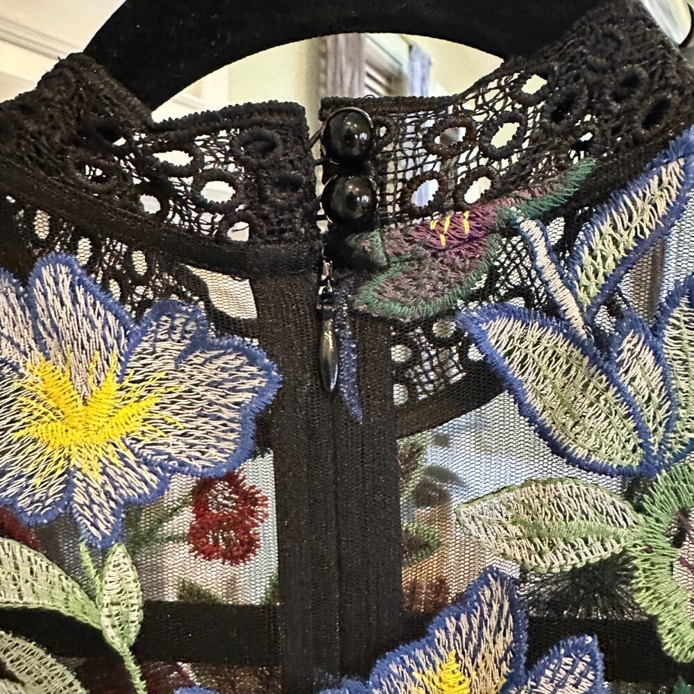Anthropologie Vone Janine Embroidered Floral Mesh Midi Dress Size 4 - Picture 6 of 7